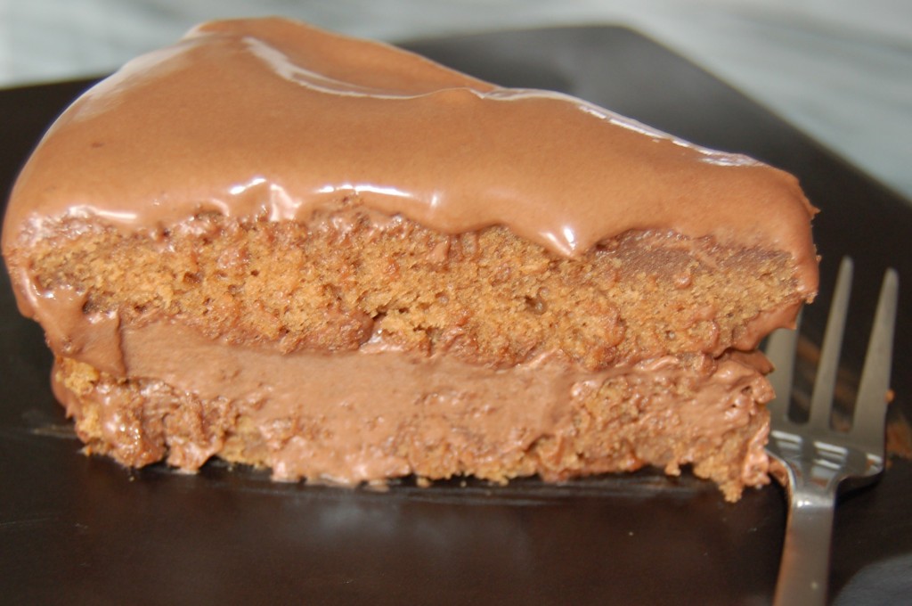 Main Cake To Serve