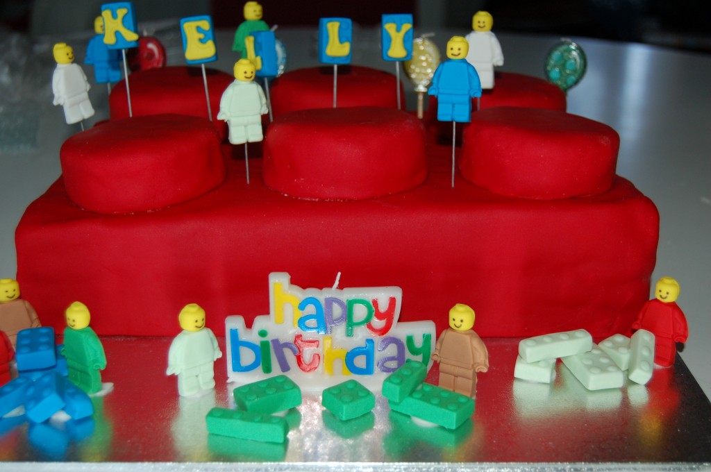 Cake with lego figures